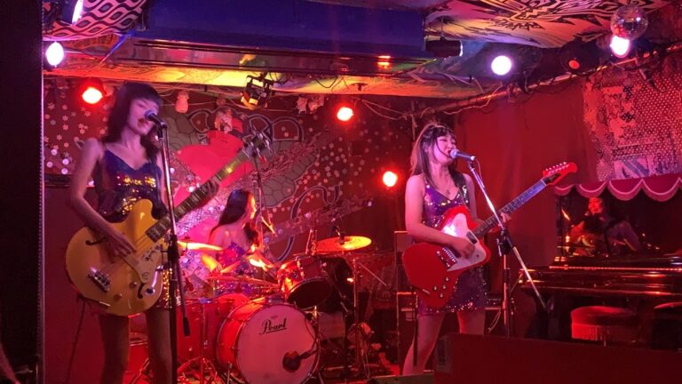 Music Cafe OOH-LA-LA